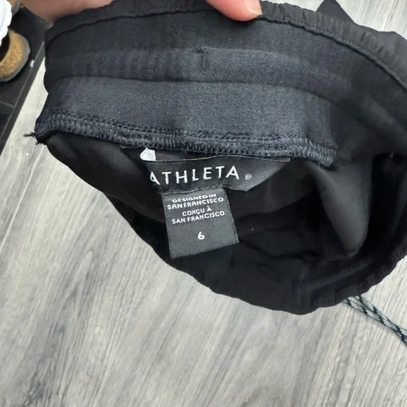 Athleta Trekkie Skort - Picture 3 of 5